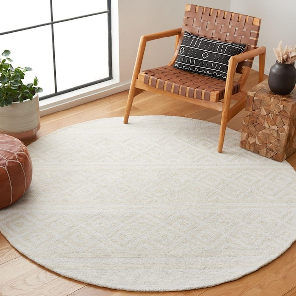 Capri 6 ft. x 6 ft. Ivory/Beige Diamond Striped Round Area Rug