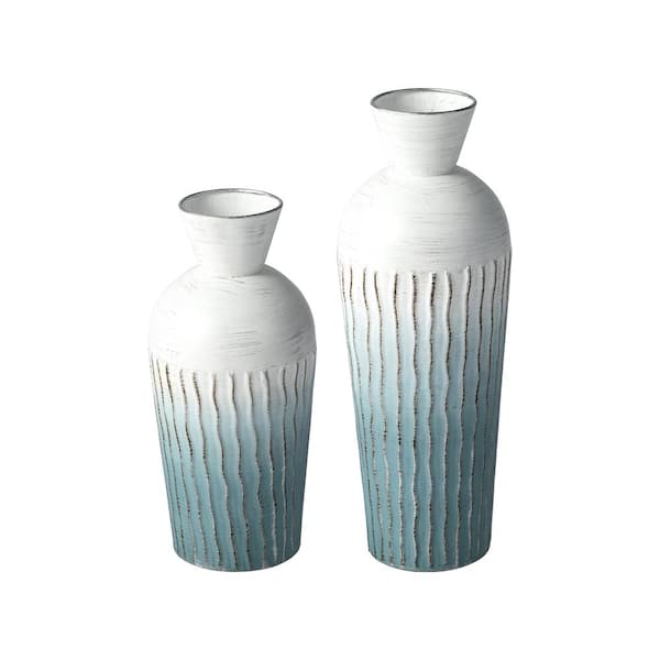 Glitzhome 20 in. H and 15.25 in. H Round Abstract Ombre Aqua Metal Vases (Set of 2）