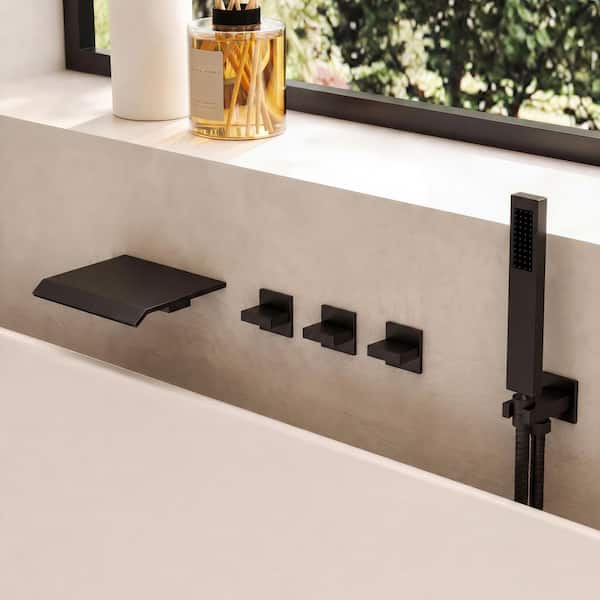 茶掛　瀑布 YAWWALK 3-Handle Wall Mount Waterfall Roman Tub Faucet 5.6 GPM