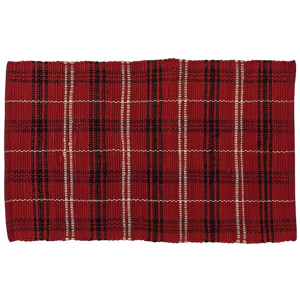 Red 2 ft. x 3 ft. Farmhouse Star Chindi Area Rug