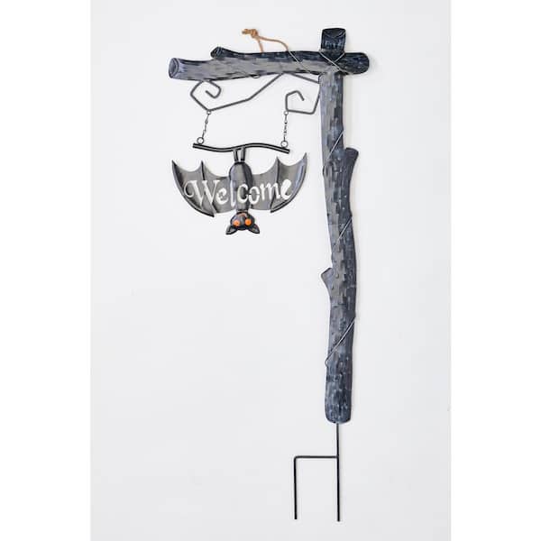 Unbranded 37 in. Metal Halloween Welcome Sign Post with Bat Outdoor Yard Stake