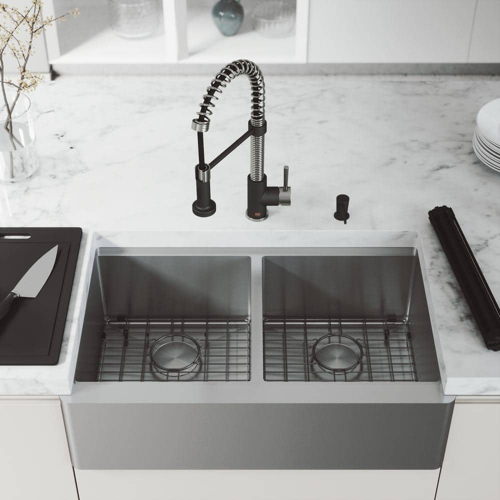 Oxford 33" Stainless Steel Double Bowl Farmhouse Kitchen Sink