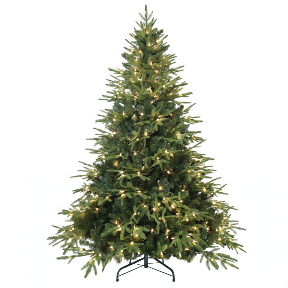 7.5 ft. Green Artificial Christmas Tree with 650 Warm White Incandescent Lights price history on PriceWatchPro