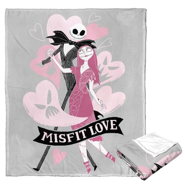 THE NORTHWEST GROUP Disney Nightmare Before Christmas Misfit Love Silk Touch Multi-Colored Throw