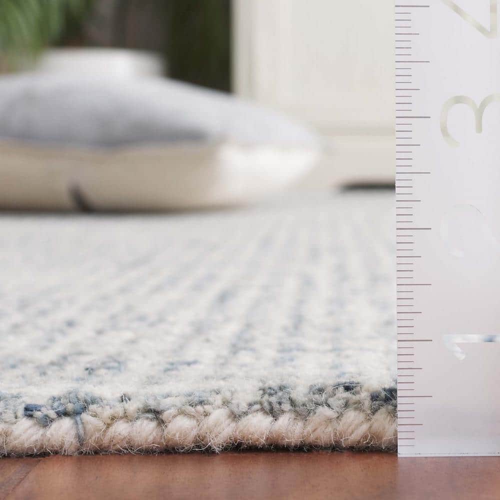 Handmade Blue and Ivory Wool Rectangular Area Rug 4' x 6'