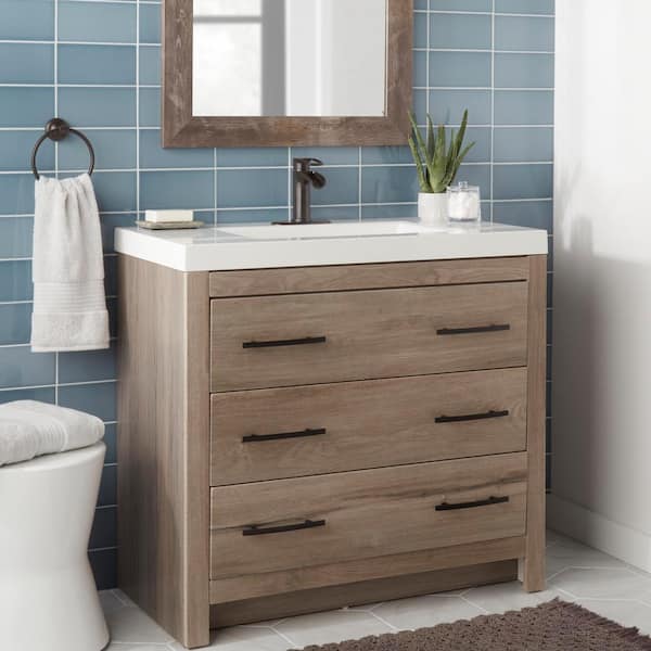 Kiso Single-Handle Single Hole Low-Arc Bathroom Faucet in Bronze