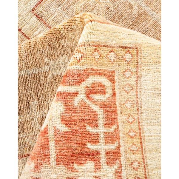 Eclectic Orange 8 x 10 Floral Wool Indoor Area Rug