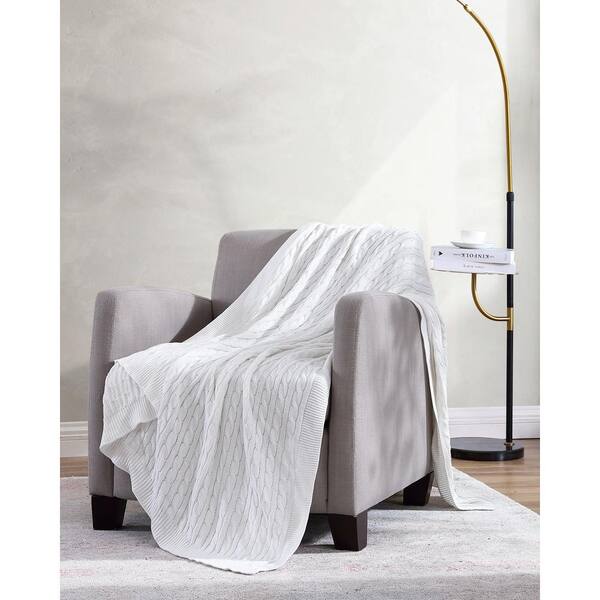 White knitted bed online throw