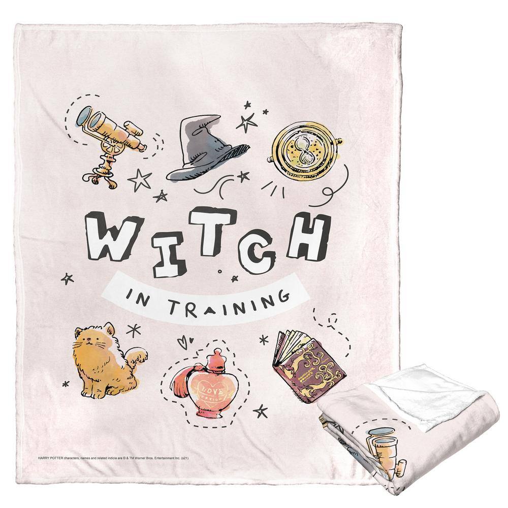 THE NORTHWEST GROUP Harry Potter Witch in Training Silk Touch Multi-Colored Throw Blanket