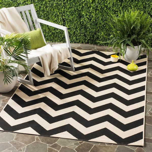 Courtyard Black/Beige 9 ft. x 12 ft. Geometric Indoor/Outdoor Patio  Area Rug