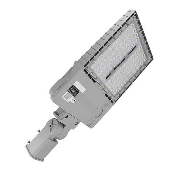 BEYOND LED TECHNOLOGY PK , LED Area Light,320 Watt, 44800 Lumens ,5000K, 277V-480V ,Slip Fitter Mount, Grey Housing , IP65 , UL and DLC Listed