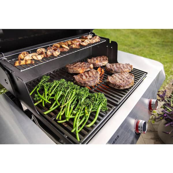 Genesis E-315 3-Burner Liquid Propane Gas Grill in Black