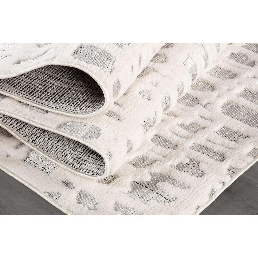 Gray and White Synthetic Flat Woven Rectangular Area Rug 5' x 7'