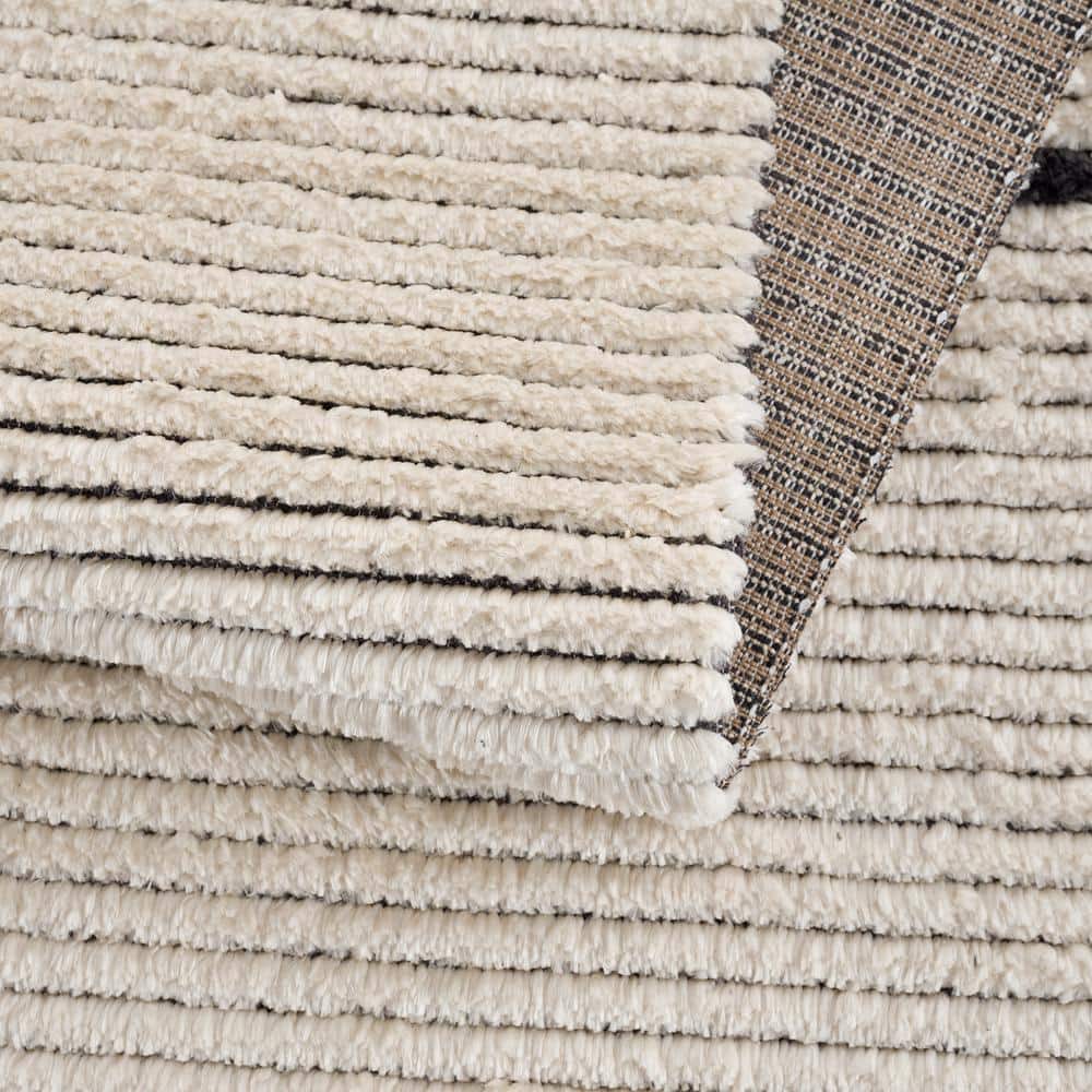 Amanda Black & Ivory Soft High Pile 6' x 9' Modern Area Rug