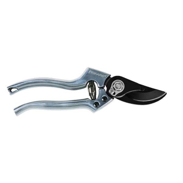 Fiskars Titanium 1 in. Bypass Profession Pruner