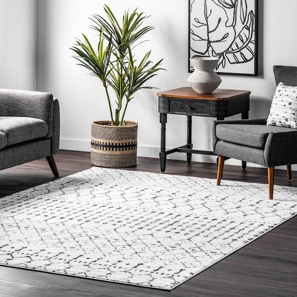 Blythe 5 ft. x 7 ft. 5 in. White and Black Indoor Area Rug