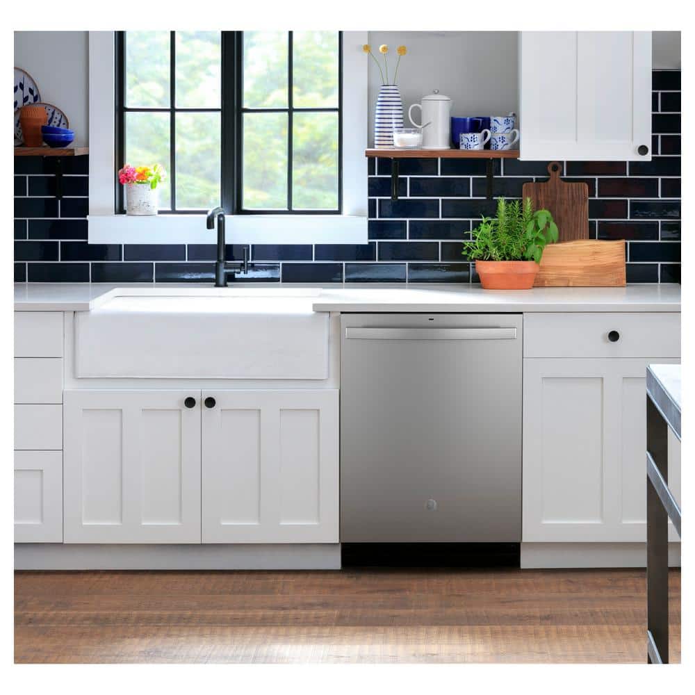 24" Stainless Steel Energy Star Top Control Dishwasher