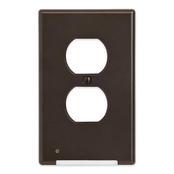 Westek LumiCover 1-Gang Aged Bronze Duplex Outlet Nightlight Plastic ...