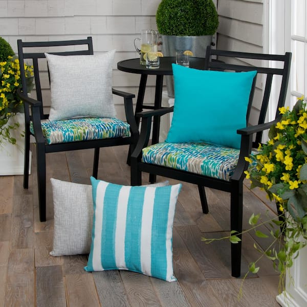 https://images.thdstatic.com/productImages/2e5c2127-2086-40bc-b6f7-009550474e29/svn/grouchy-goose-outdoor-dining-chair-cushions-70721-31_600.jpg