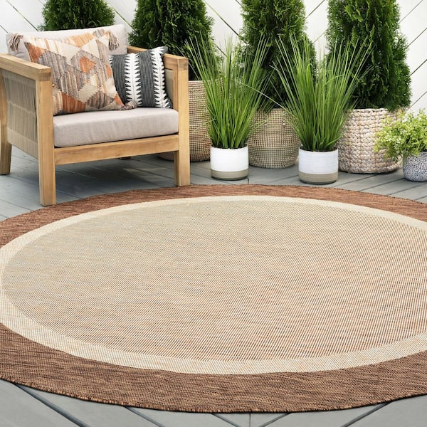 Eco Solid Border Brown 8 ft. Round Indoor/Outdoor Area Rug