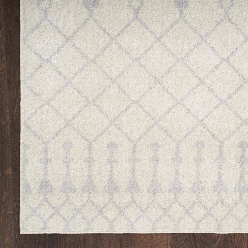 Ivory and Gray Moroccan Trellis Washable Area Rug 6'7" x 9'