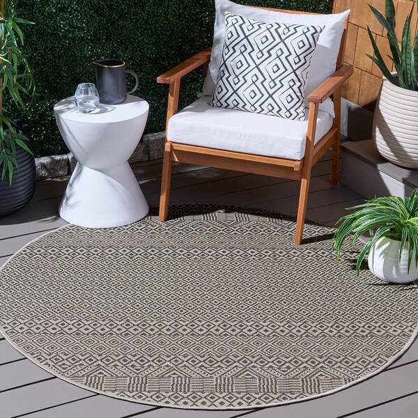 Courtyard 4 x 4 Brown/Gray Tribal Round Rug