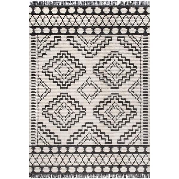 nuLOOM Janie Beige 5 ft. x 8 ft. Moroccan Diamond Soft Shag Fringe Indoor Area Rug