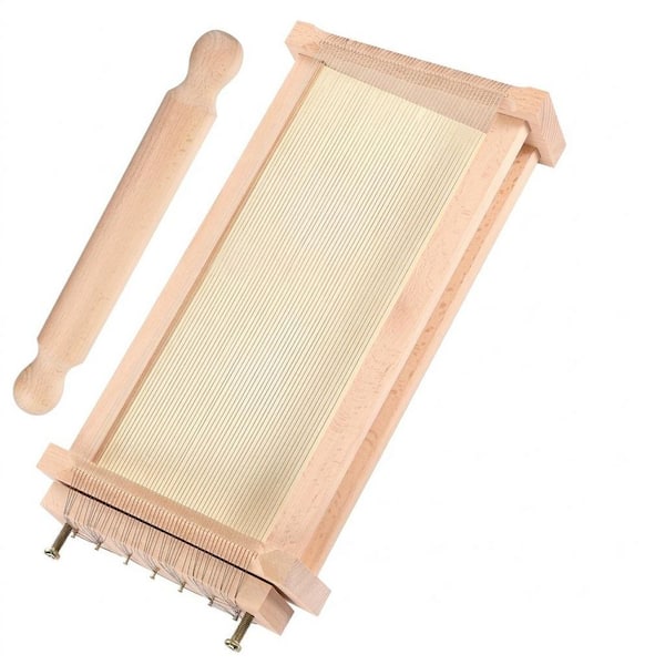 Wood Finish Dual-Width Stainless Steel String Pasta Cutter Easy Clean Feature Italian Spaghetti Lasagna Tool