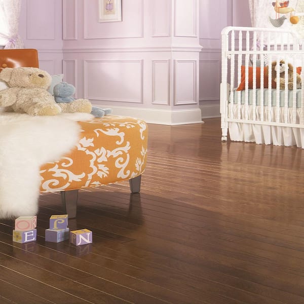 Bourbon Oak 3/4 in. T x 5 in. W Smooth Solid Hardwood Flooring (20 sq.ft./case)