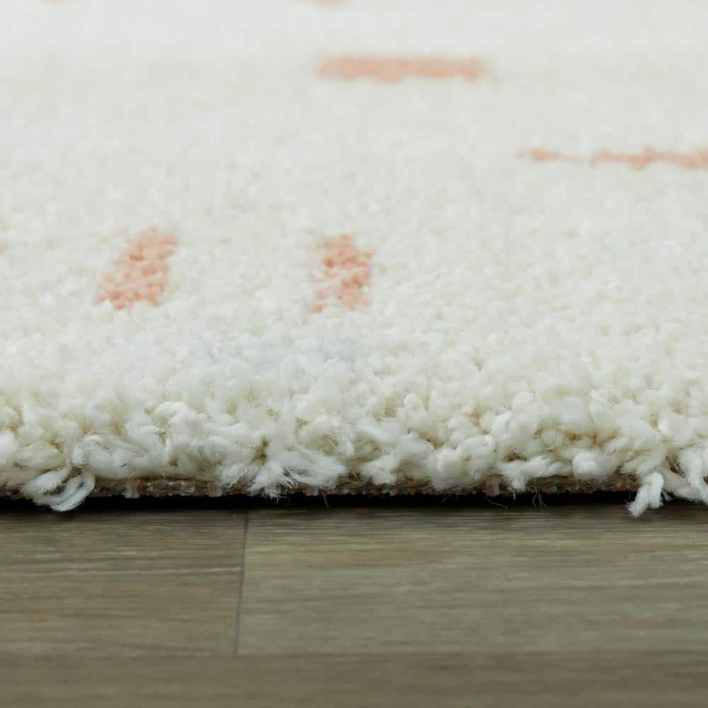 Himalayan Sherpa Cozy White/Pink Geometric Shag Rug 4' x 6'