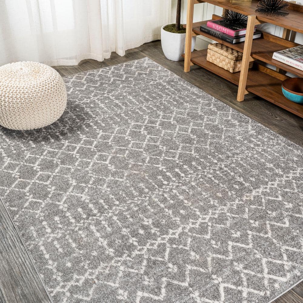 Gray and Ivory Trellis 8' x 10' Synthetic Area Rug