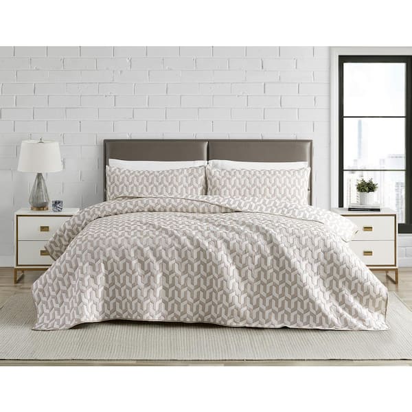 DESIGN STUDIO Torino Geo Taupe 3-Piece Soft Woven Matelasse Reversible Jacquard Cotton Blend Quilt Set - Full/Queen