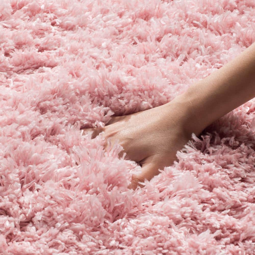Round Light Pink Shag Synthetic Easy Care Area Rug