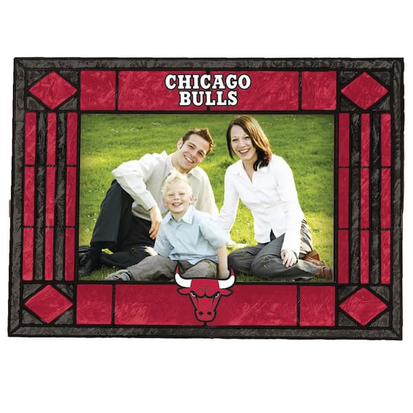 The Memory Company NBA -4-in X 6 in. Gloss Multi Color Horizontal Art Glass Picture Frame - Bulls