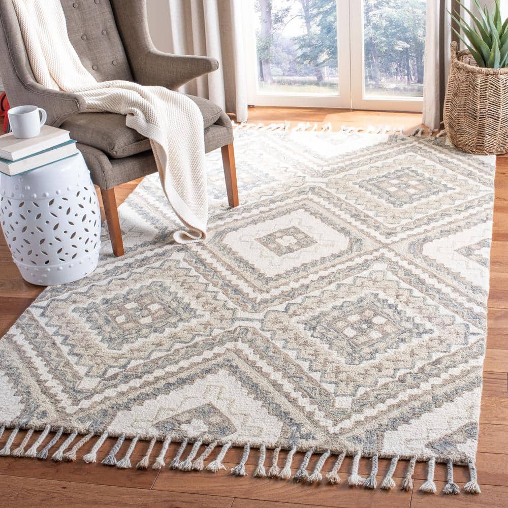 Ivory and Taupe Hand-Tufted Wool Area Rug, 8' x 10'