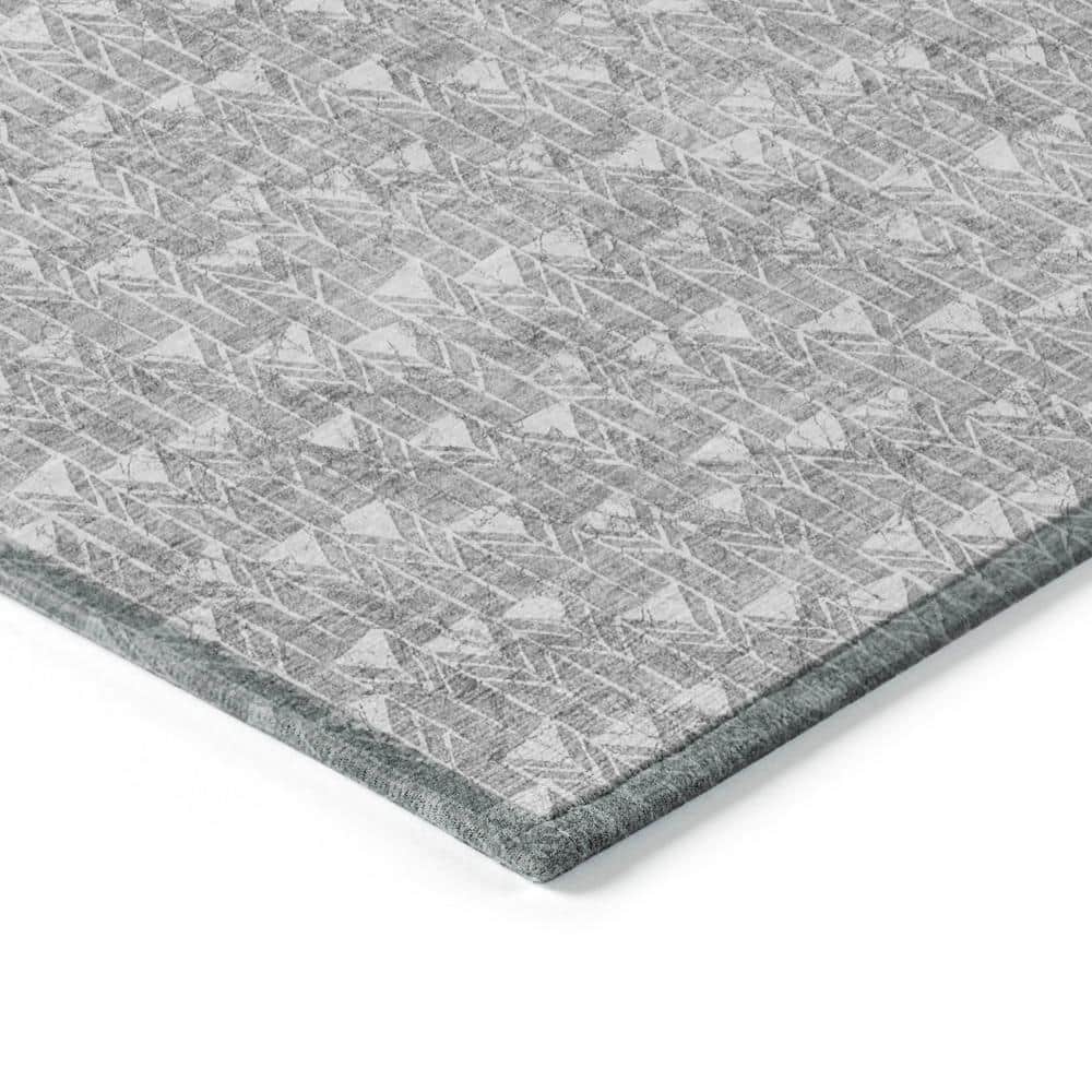 Gray Geometric Machine-Washable Rectangular Area Rug