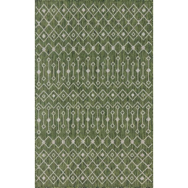 Unique Loom Green/Gray Tribal Trellis Outdoor 8 ft. x 11 ft. Area Rug