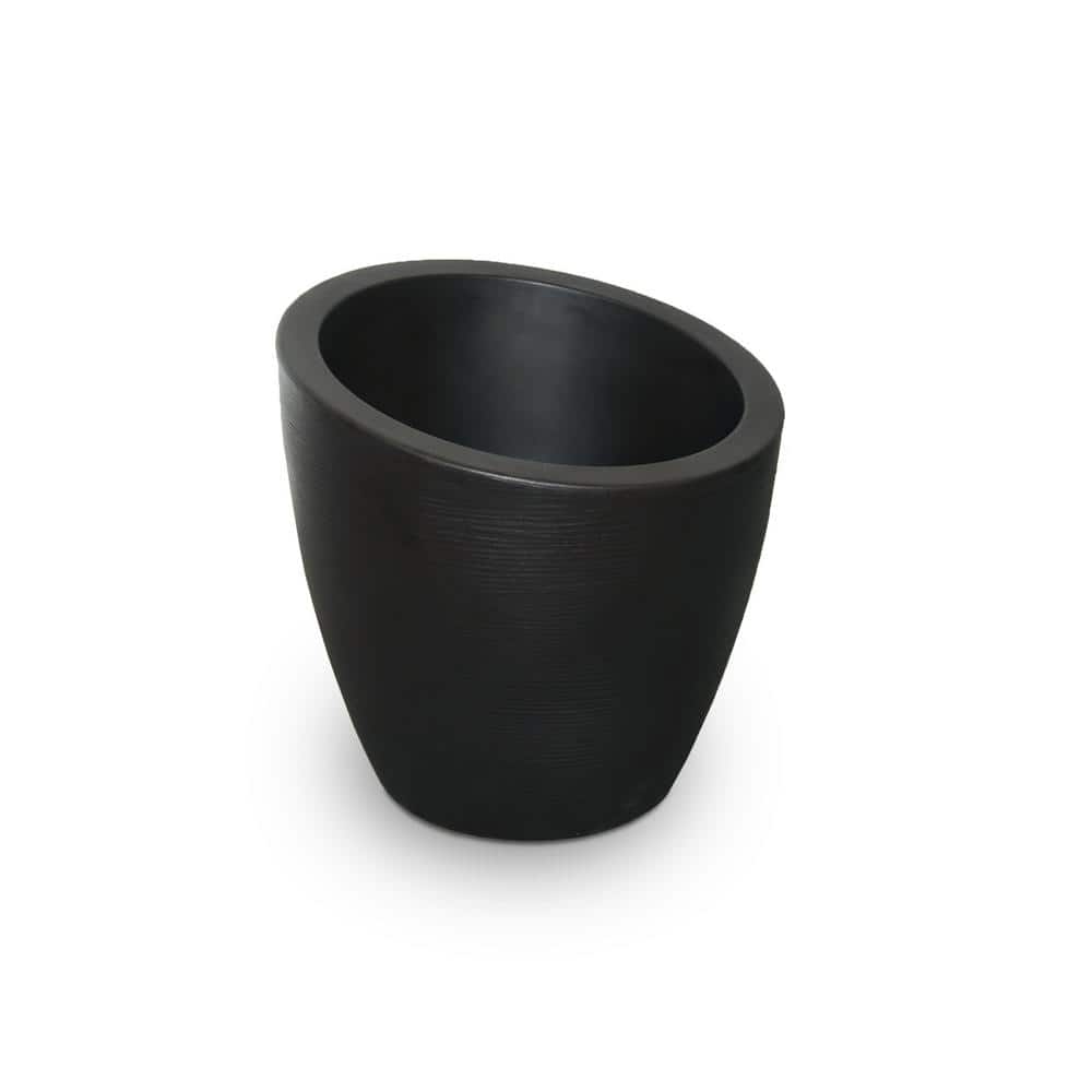 Modesto 20" European Flair Black Polyethylene Planter