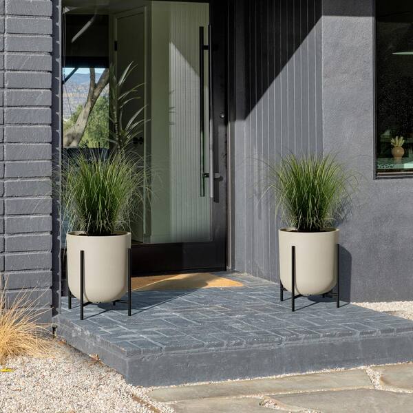 Kona 15 in. Raised with Stand Sand Plastic Round Planter with Black Stand (2-Pack)