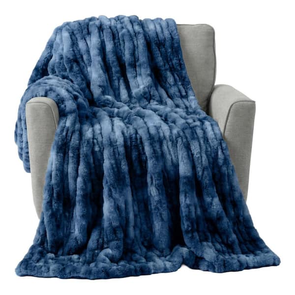 Oversized Blue Faux Fur Blanket - 60 x 80 in. Ruched Polyester Fur Blanket-Queen Blanket for Bed or Couch-Throw Blanket