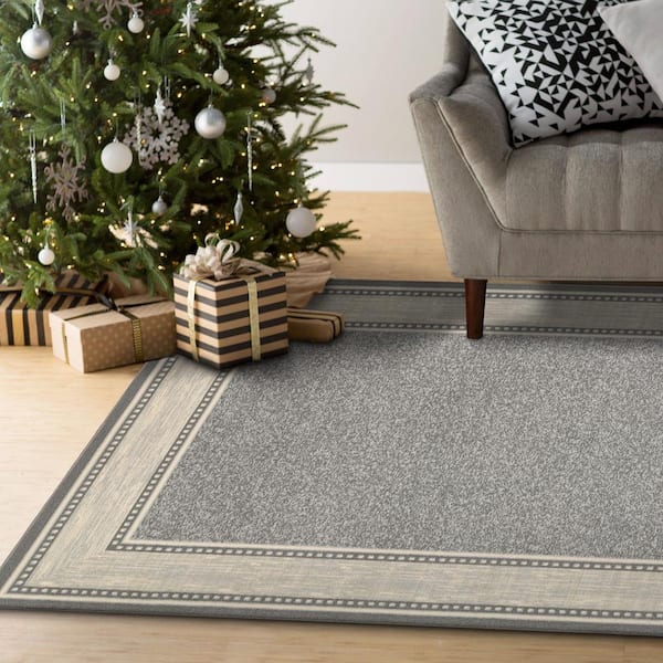 https://images.thdstatic.com/productImages/2f2df924-268b-4465-8502-592f69ff4a10/svn/light-gray-ottomanson-area-rugs-bsc3203-5x7-c3_600.jpg