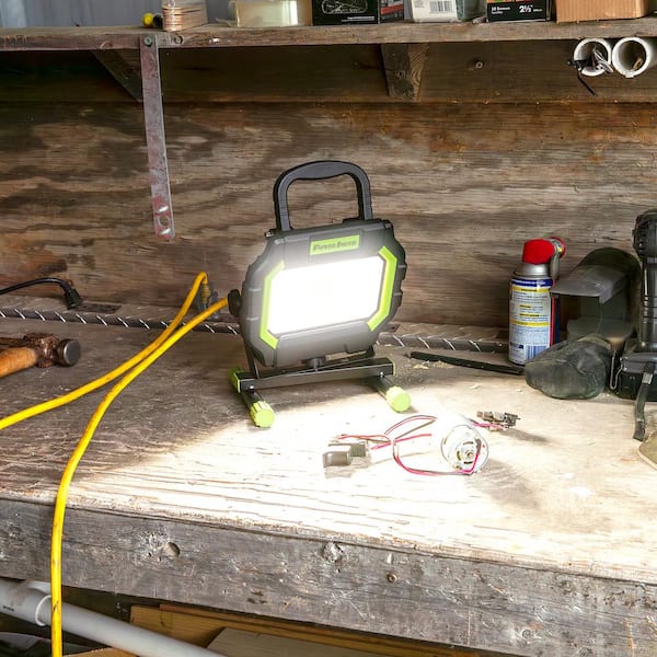 PowerSmith 2-in-1 Hybrid LED Work Light, 5000 Lumen AC Light 1000