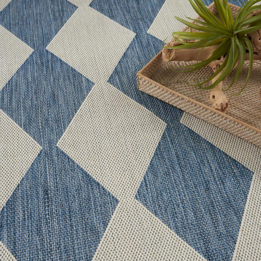 Navy Blue Diamond Pattern 6' x 9' Outdoor Rug