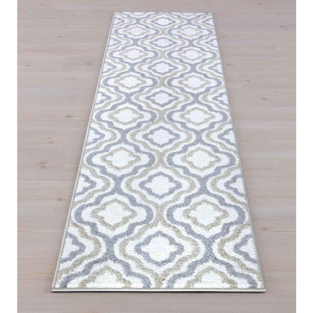 Charlotte Crystal Ivory 5'3" x 7'3" Rectangular Area Rug