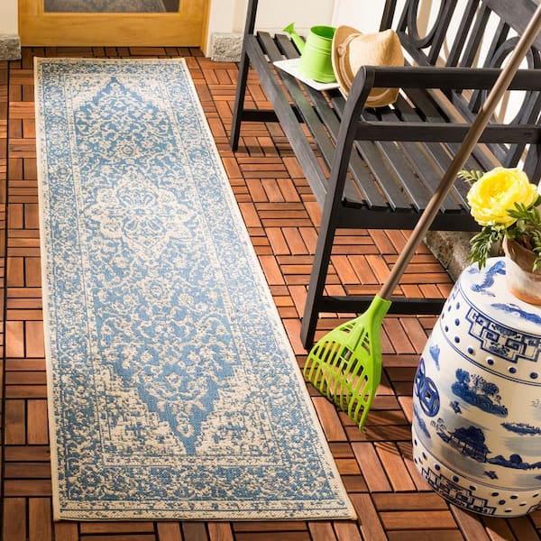 Beach House Blue/Cream 2 ft. x 8 ft. Oriental Indoor/Outdoor Patio  Runner Rug