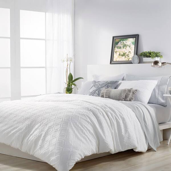 3 Piece White King Comforter Set, Should I Get A King Comforter For Queen Bed