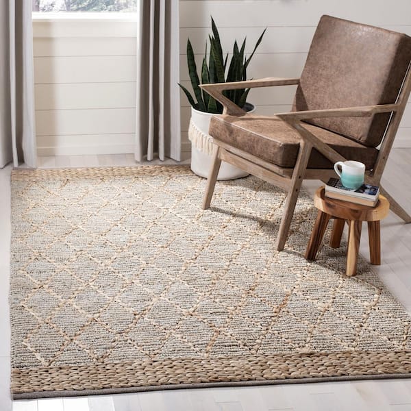 Natural Fiber Silver 4 ft. x 6 ft. Geometric Area Rug