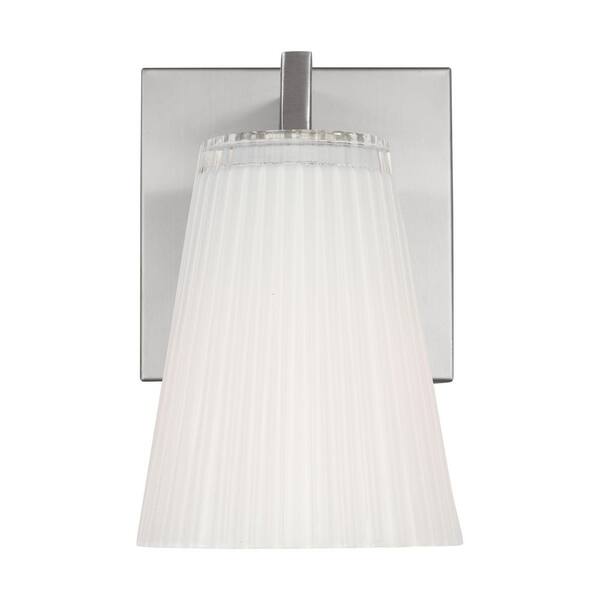 Generation Lighting - Upson 5 in. W x 7.75 in. H 1-Light Brushed Nickel Dimmable Wall Sconce with Glass Shade and No Bulb Included