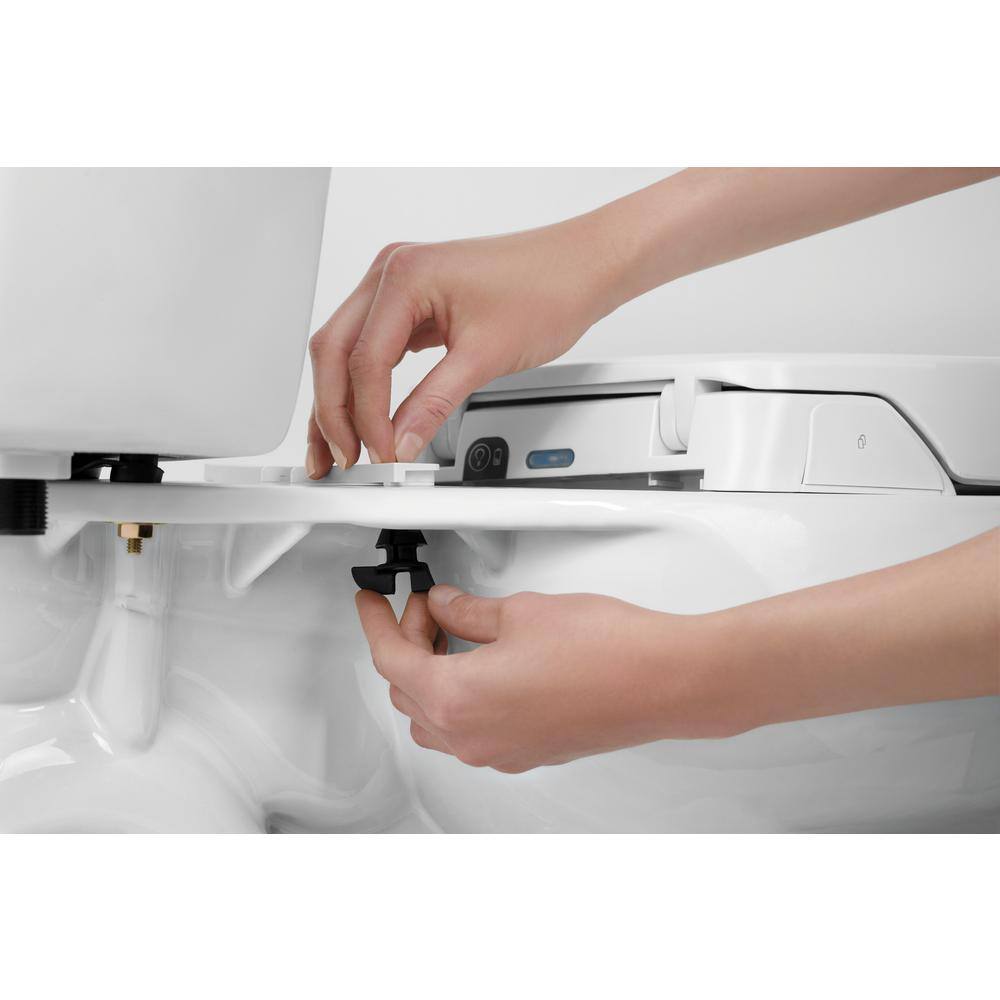 White High Efficiency Elongated Free Standing Toilet Bowl