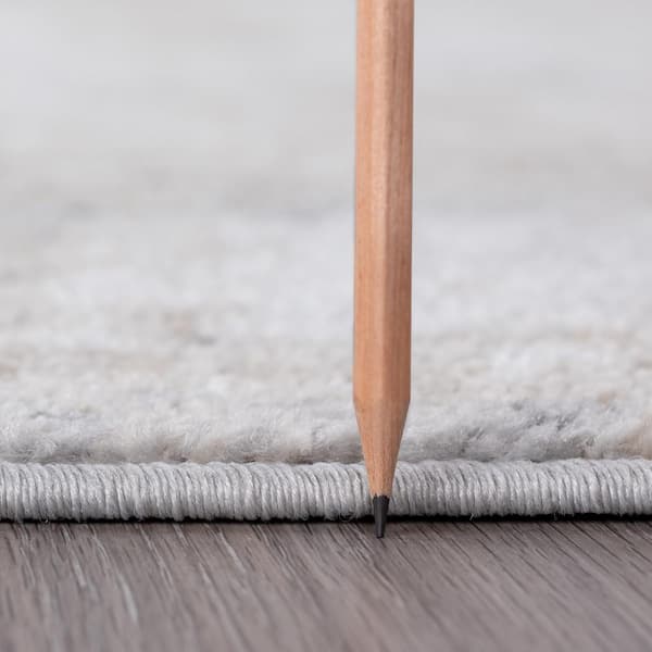 Diamond Abstract Gray 8 ft. x 10 ft. Indoor Area Rug